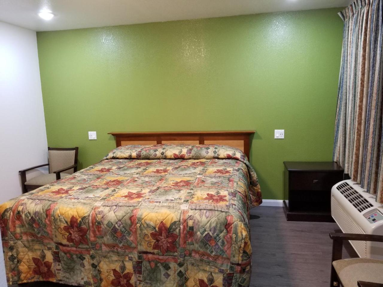 Travis Lodge Motel 16 Oakland Extérieur photo